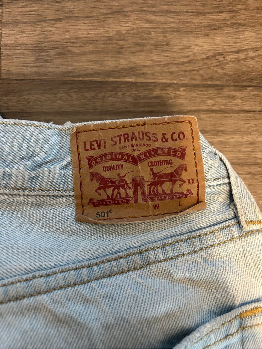 High Waisted Levi’s 501 Jeans Light Wash
